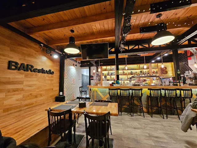 Bar Estudio