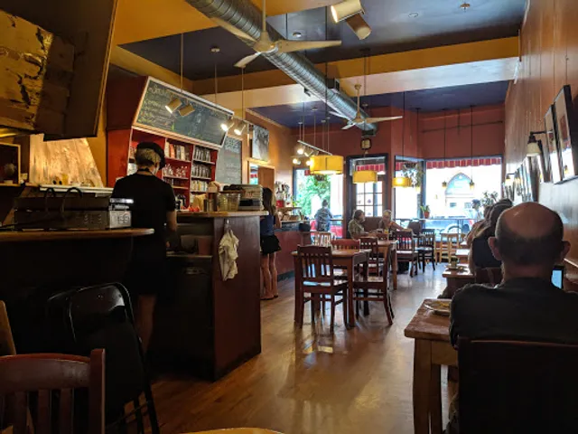 Wild Oat Bakery, Cafe & Farm