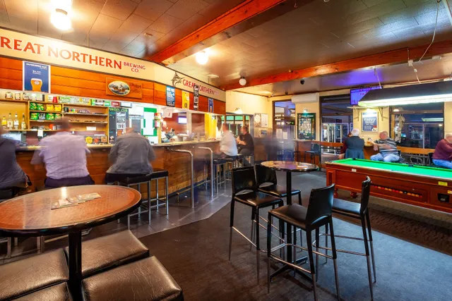 The Long Boat Tavern