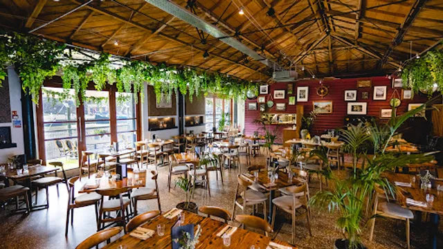 Harbour House - Restaurant, Bar & Terrace