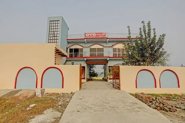 OYO Classic Hotel