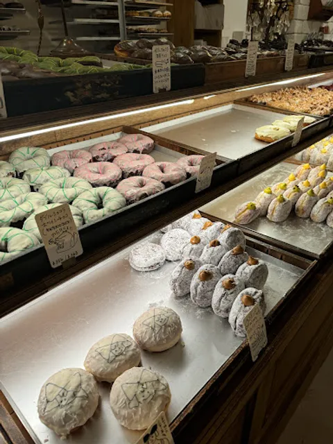 OLGA LE BON BON DONUTS