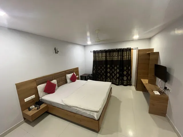 hotel Shri Baba Excellency