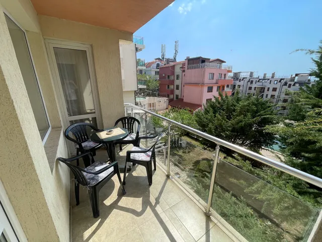 Vista Residence Apartments