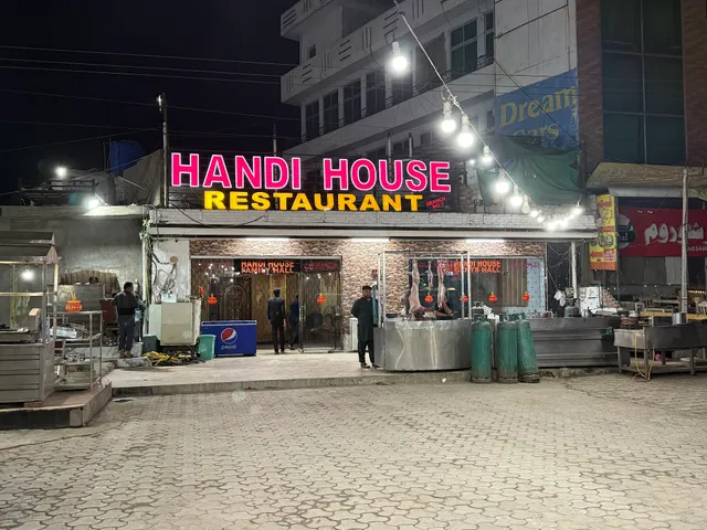 Handi House Restaurant Jhelum