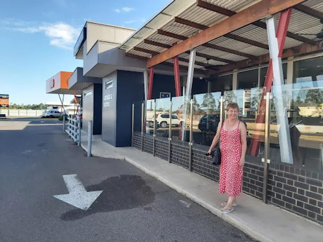 Ian's Western Bistro