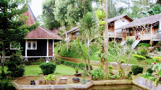 Villa Anyelir Yustik RedPartner