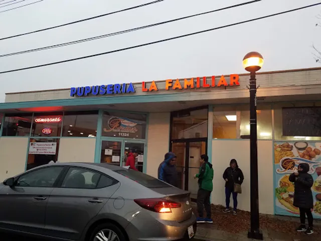 Pupuseria La Familiar
