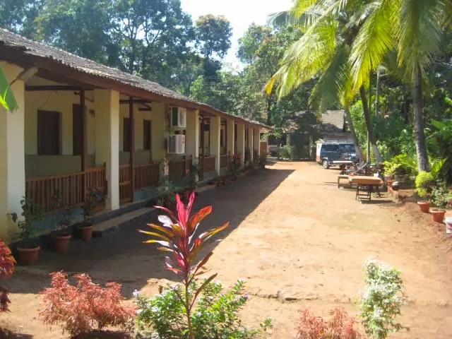 Savli Resort/Hotel - Shrivardhan