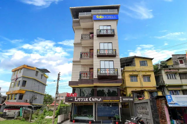 FabHotel Prime Grand Palace - Hotel in Babupara, Siliguri