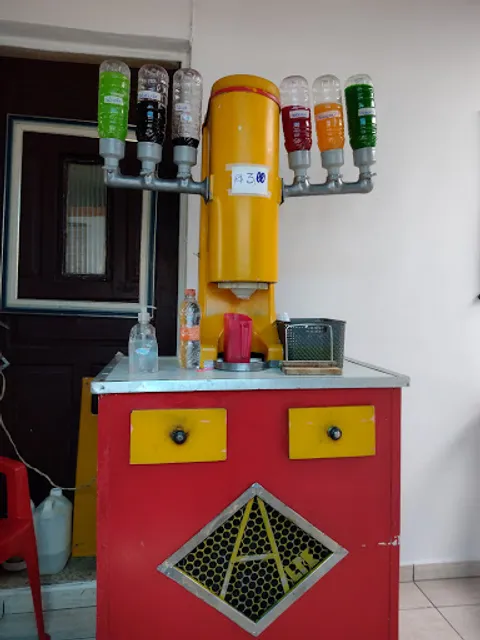 Sorvete americano, açaí e churros