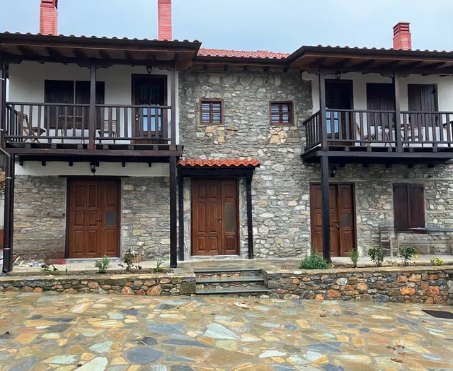 Melofegaro Guesthouse - Adults Only 15+