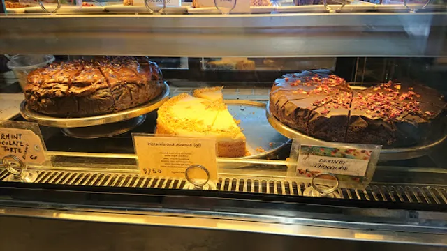 Wild Octave Organics Health Foods & Cafe