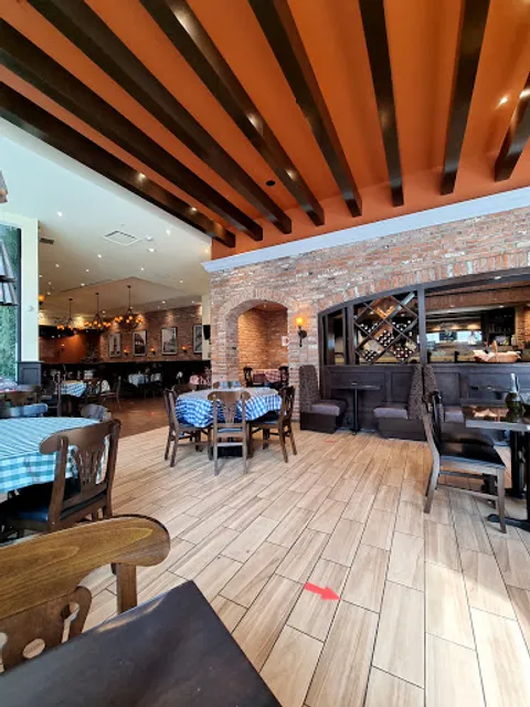 Italianni's Paseo Interlomas