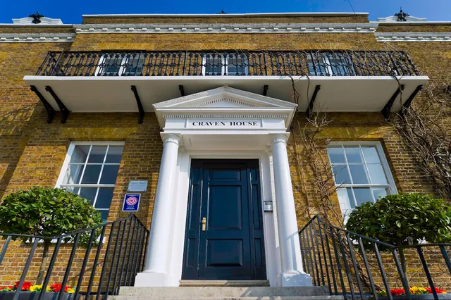 Craven House Apartments