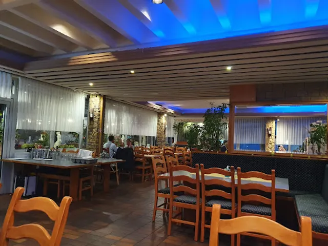 Griechisches Restaurant Mainland