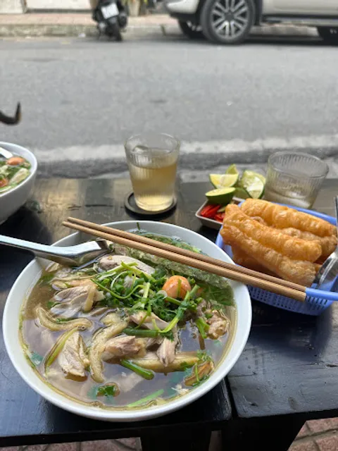 Phở Gà Châm