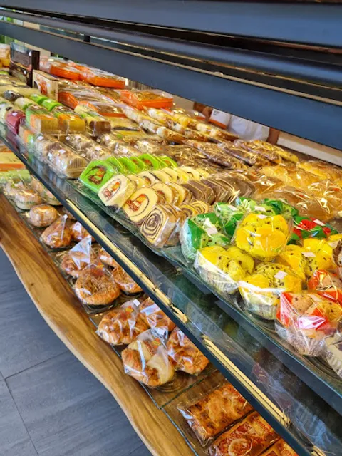 Conato Bakery Gunung Salak