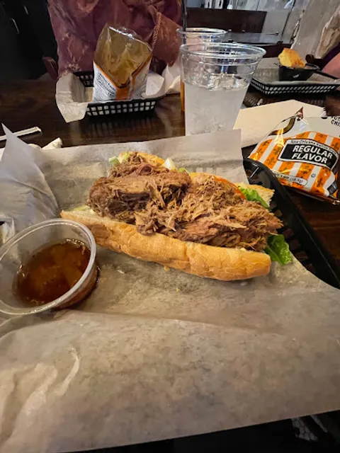 Debris Po-Boys & Drinks