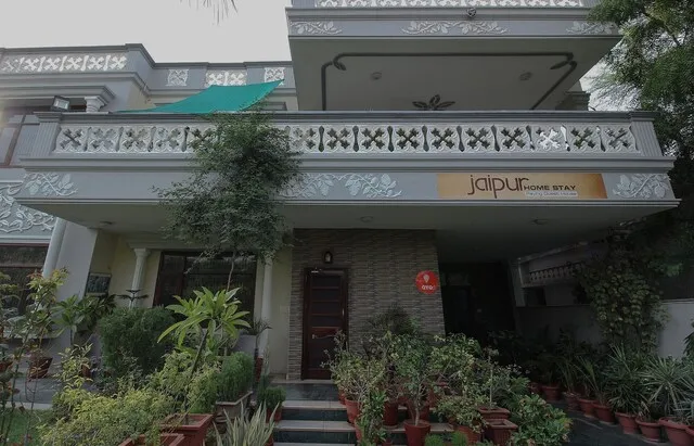 Super OYO Jaipur Stays