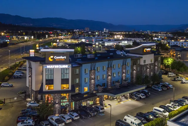 Comfort Suites Kelowna