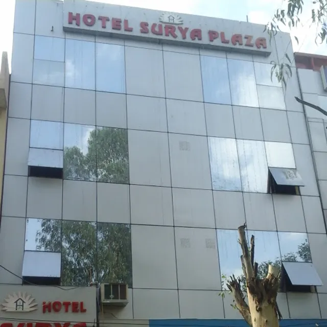 Hotel Surya Plaza