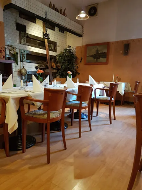 La Perla Restaurant