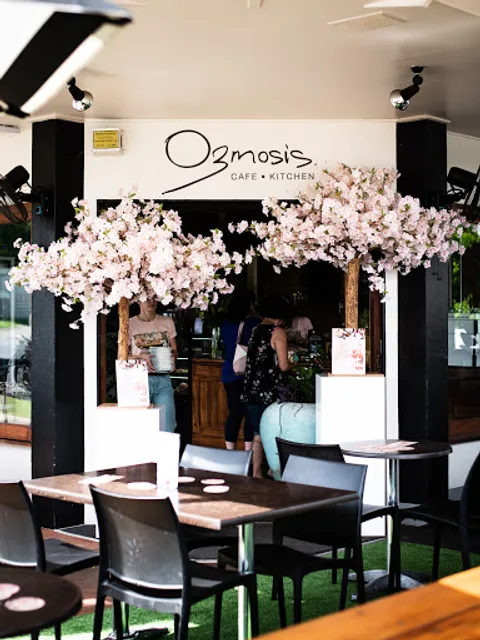 Ozmosis Café Trattoria Bar