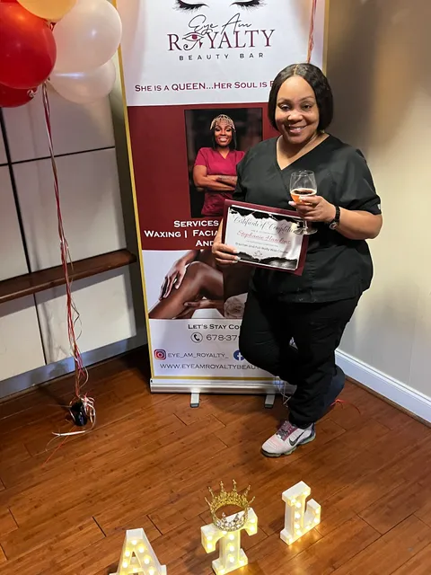 Eye Am Royalty Beauty Bar