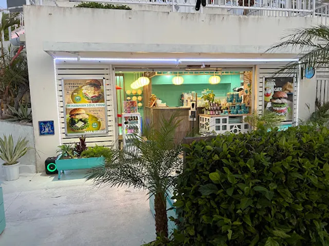 MKCAFE Umikaji Terrace Okinawa