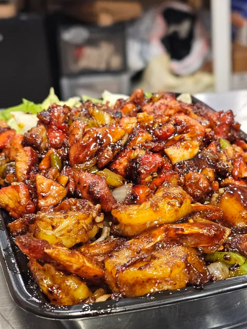 Halal Gyroz and Burger