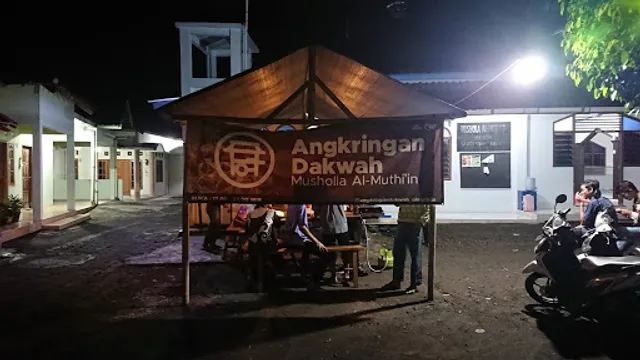 Angkringan Dakwah Al-Muthi'in