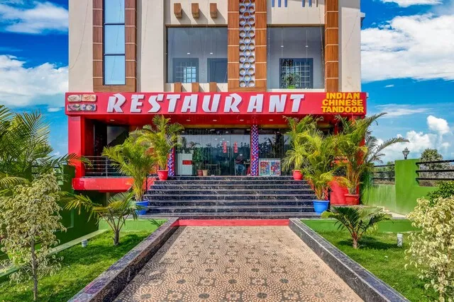 OYO Flagship Hotel Happy