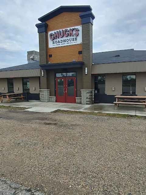 Chuck's Roadhouse Bar & Grill