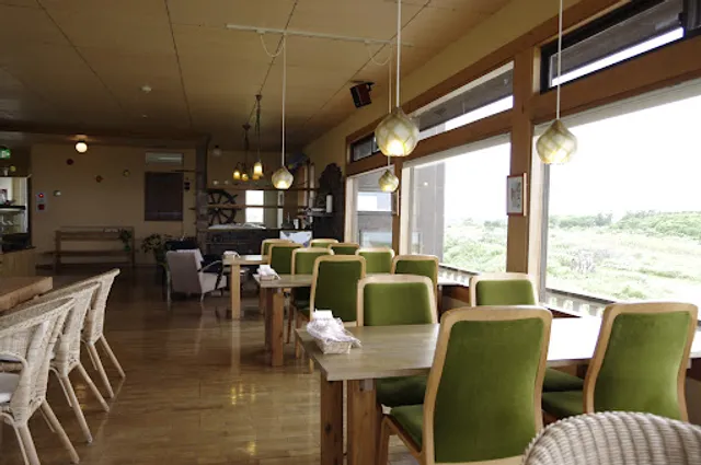 Mauni no Oka (Mauni Hill)