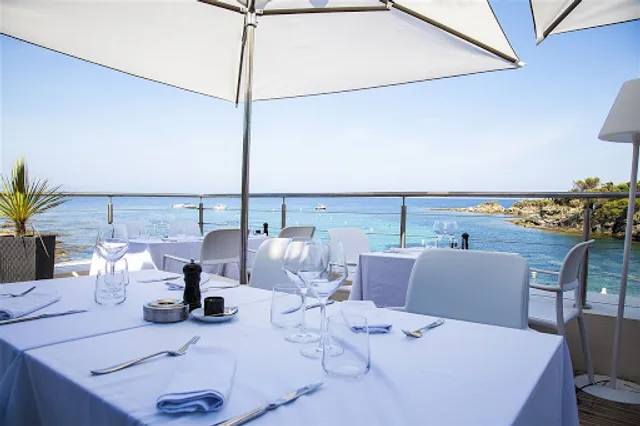 Restaurant Le Cercle devient La Joya Bay