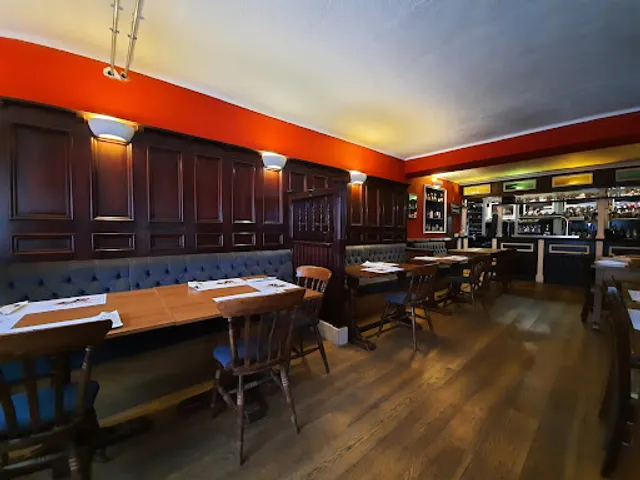 Black Bull Braceria - Birreria - Pub