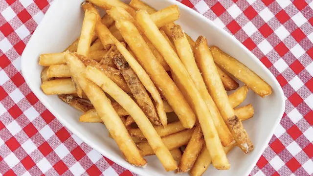 Fixins Mac n' Chicken | South Surrey