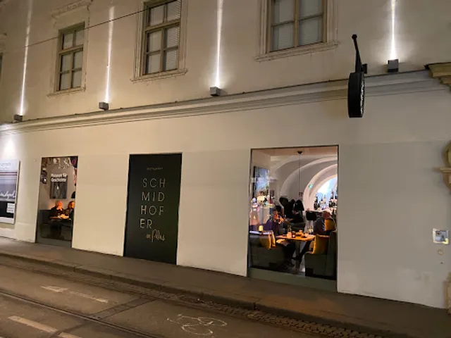 Schmidhofer Im Palais