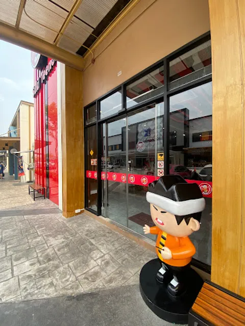 Suki Teenoi The Alley Ramintra km.9