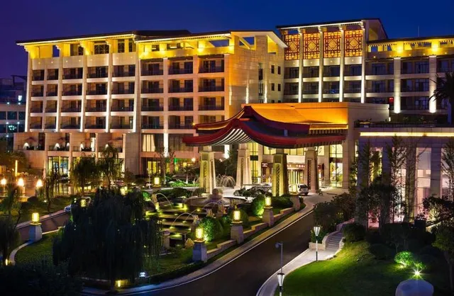Huaqing Aegean International Hot Springs Resort & Spa