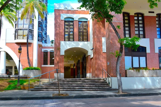 Downtown Satellite City Hall