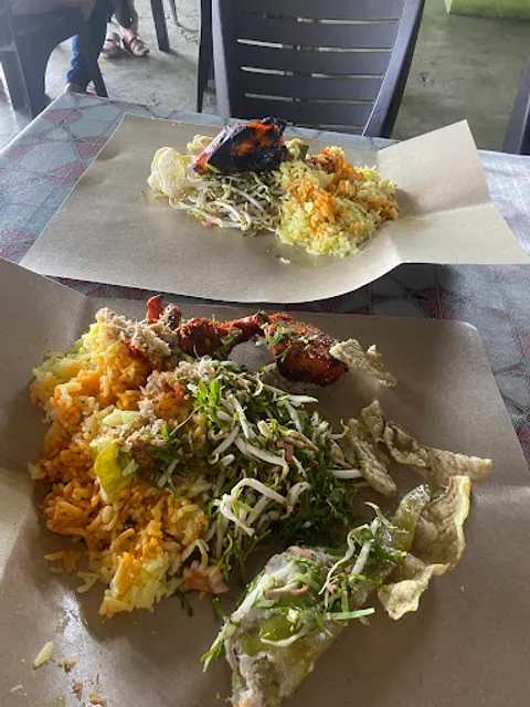 Nasi Kerabu Daging Bakar Kak Na Paya Bemban