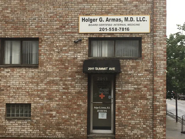 Valley Medical Care at Summit Ave