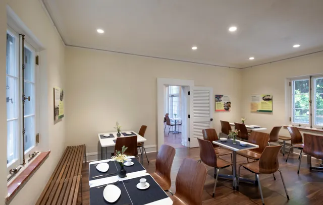 Vizcaya Village Cafe