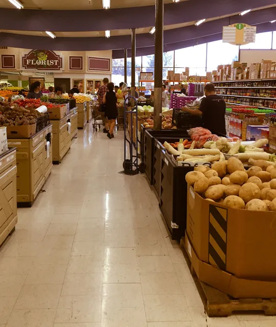 Hong Phat Food Center