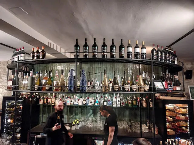 AVA – Antica Vineria Avanguardista | Cassano delle Murge