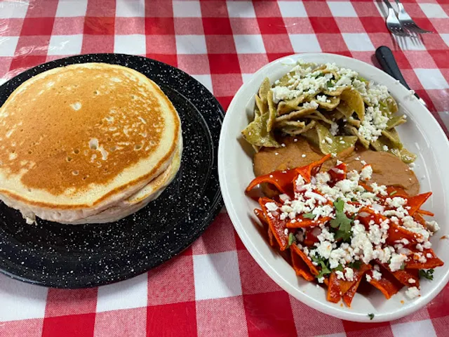 Mamá Lolita Restaurant