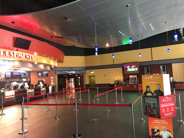 AMC Bradley Square 12