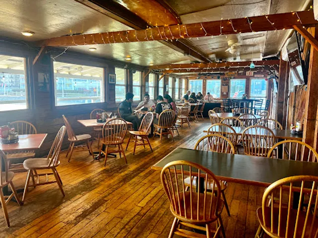 Ocean Eddies Seafood Restaurant